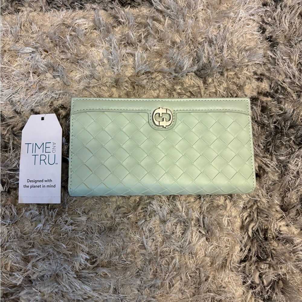 Time and Tru Light Green Woven Wallet